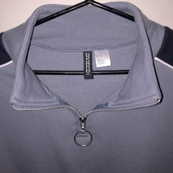 Cropped Colour Block Quarter-zip - Picture 3 of 3